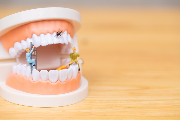 Temporary Dentures? What Happens During Denture Repair?